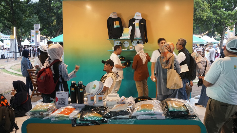 Pelatihan keuangan syariah untuk anggota dengan peserta yang antusias
